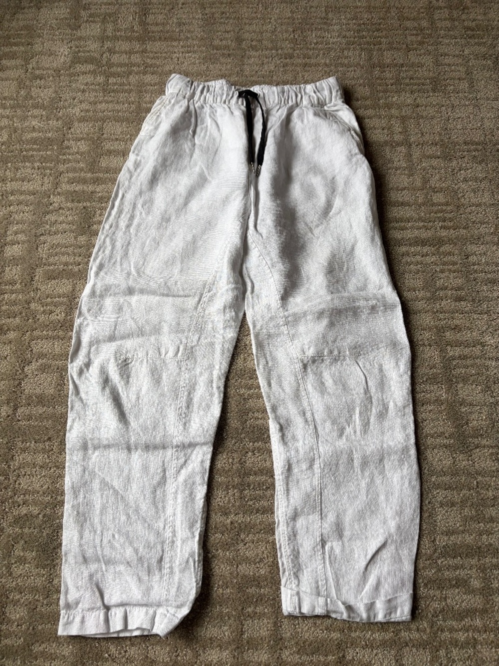 Women’s white pants